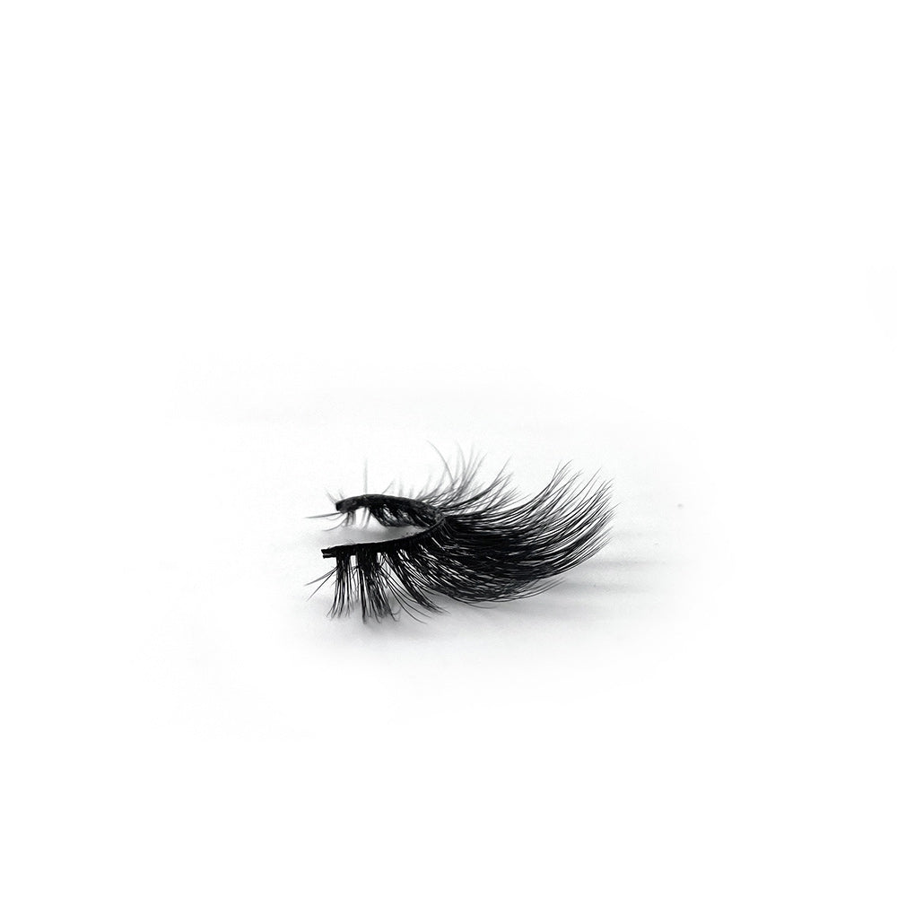 Woodward Faux M. Lashes